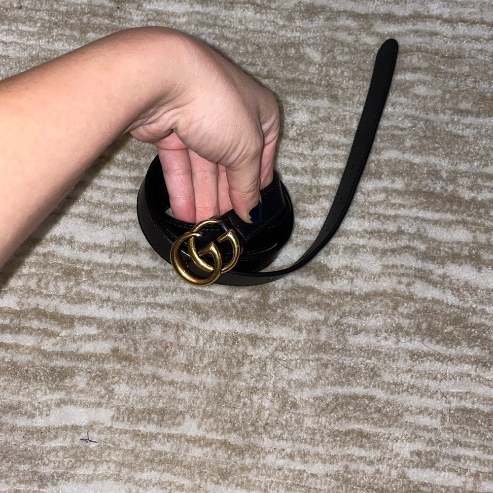 Gucci black leather belt